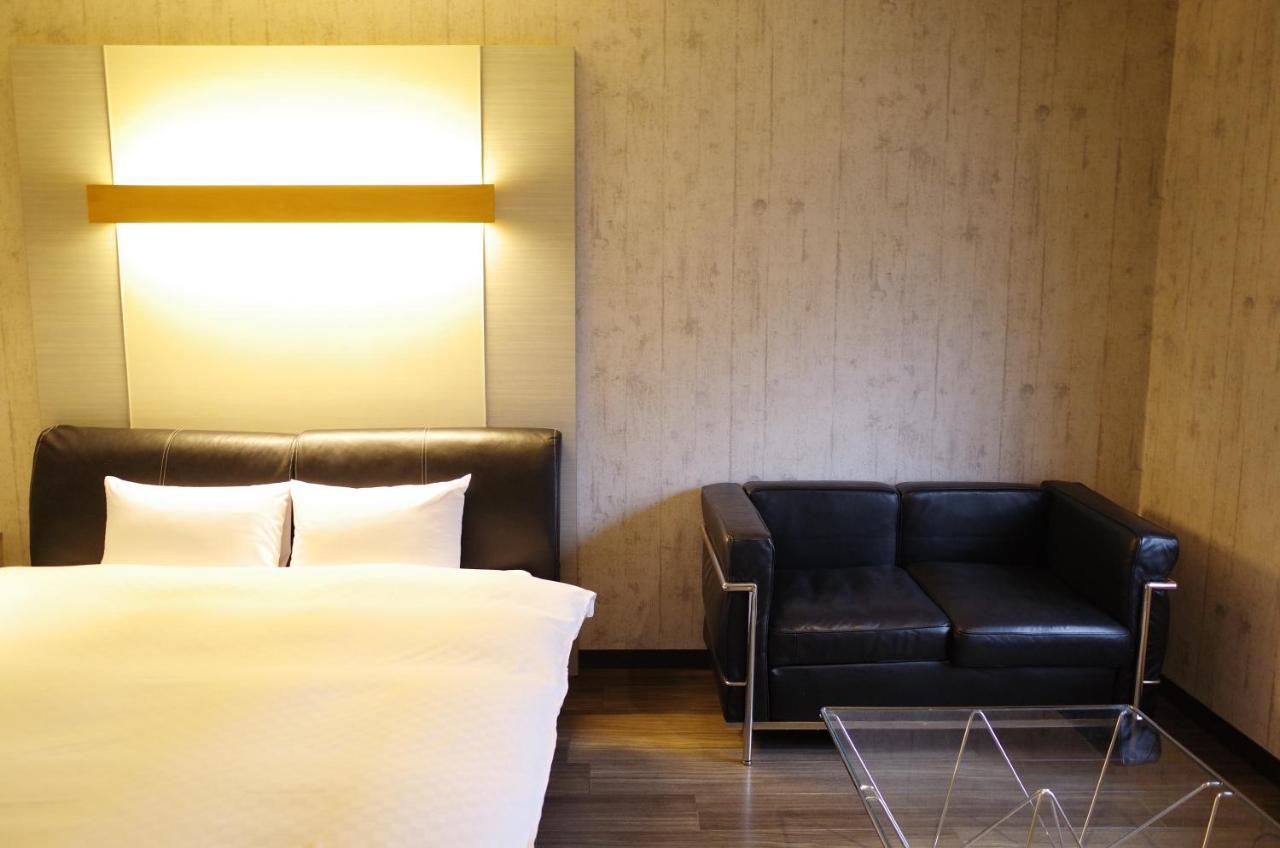 Bar 39 Hotel Higashihiroshima Bagian luar foto